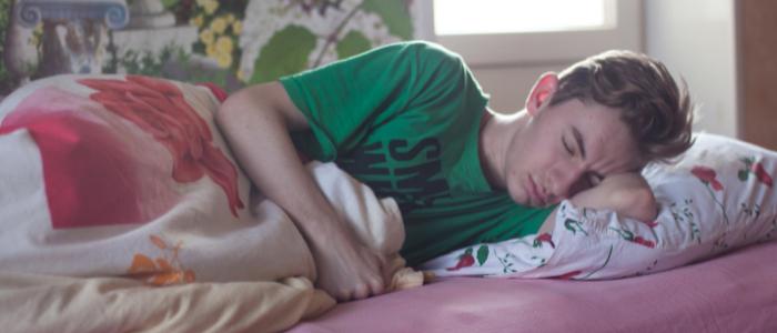 4 Best Sleeping Postures for a Healthy &amp; Restful Sleep